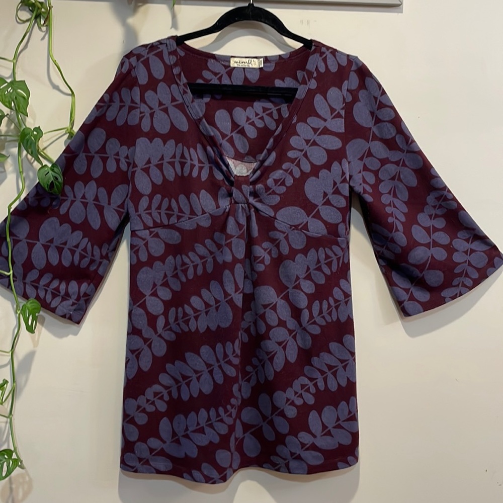 🍂 Size L One World purple and plum sweater